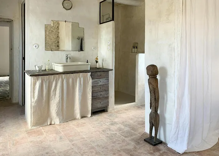 Artist's Near Uzes In Provence Belvézet