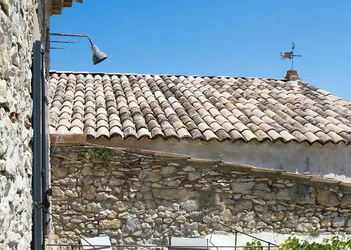 Artist's Near Uzes In Provence Casa de Férias *